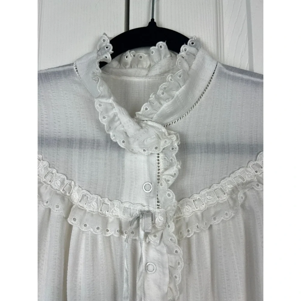 Vintage White Lace Trim Snap Front Maxi Nightgown Robe Small Cottagecore Regency